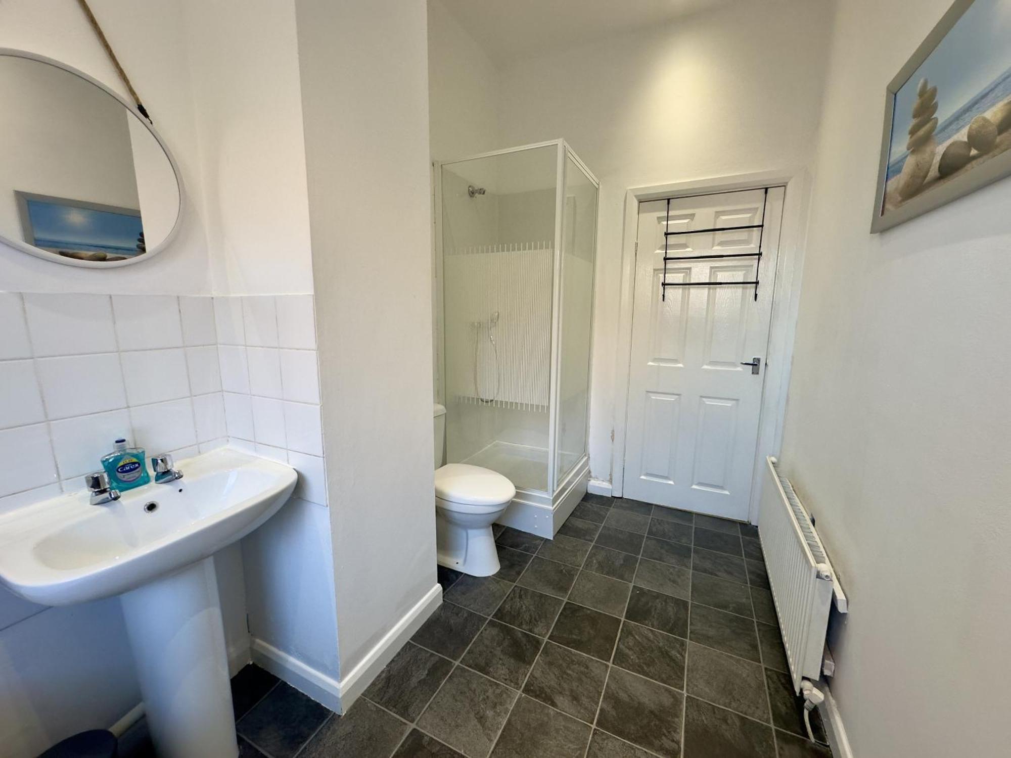 Large Ground Floor Apartment - South Shields - 3 Minutes From South Tyneside Hospital, 8 Minutes From Beach Exterior photo